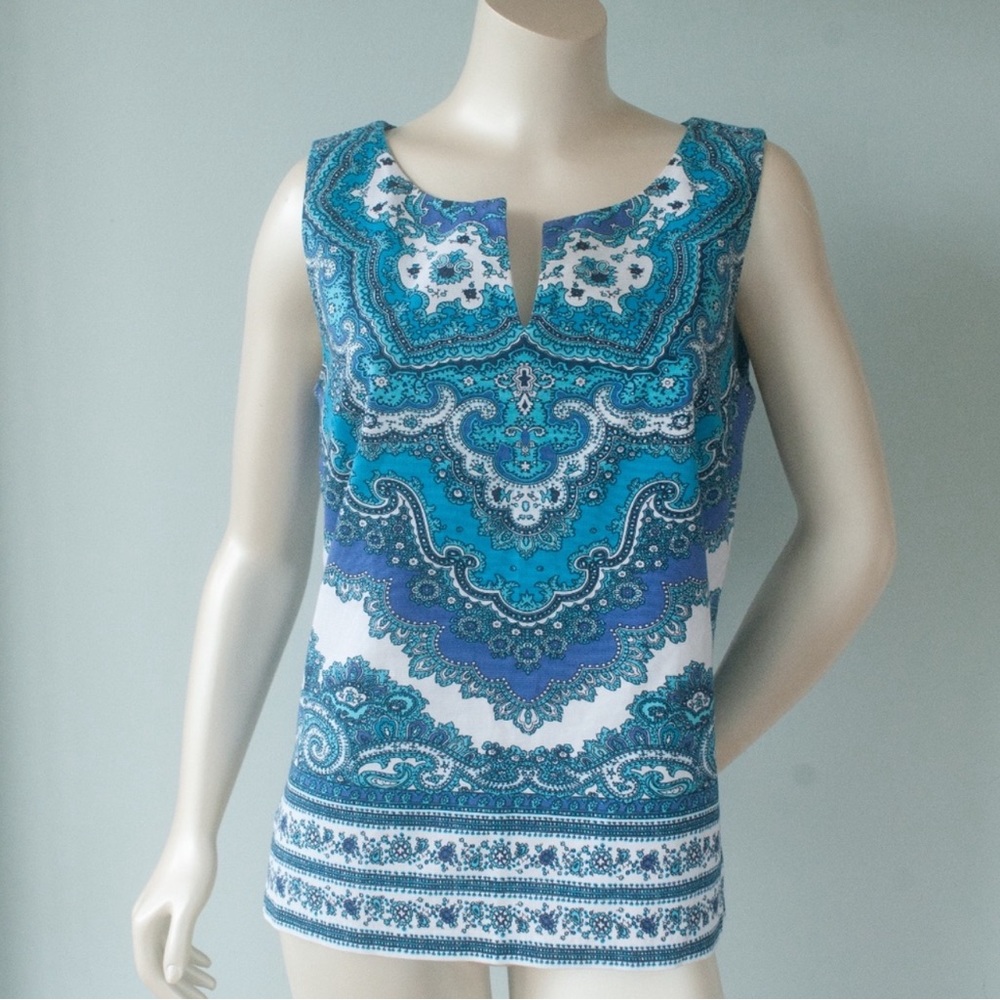 Talbots blue paisley sleeveless top 10. Very pretty and in excellent condition.